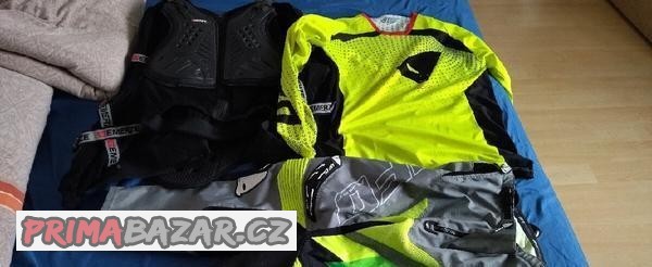 motocross-obleceni