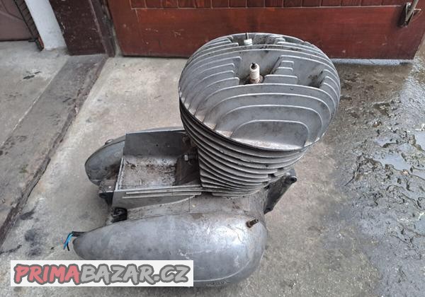 Motor JAWA 579