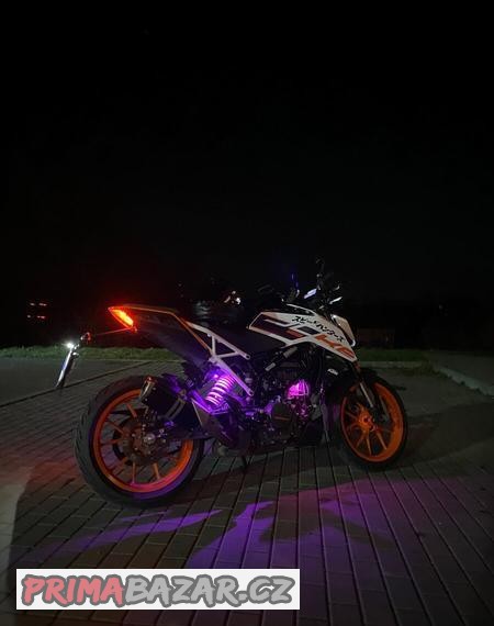 ktm-duke-125-2023