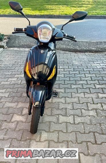 elektricky-motocykl-racceway-e-moped