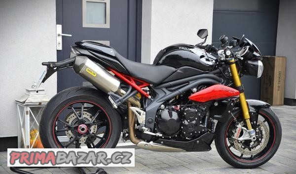triumph-speed-triple-r-1050-arrow-1-majitel-19-000km