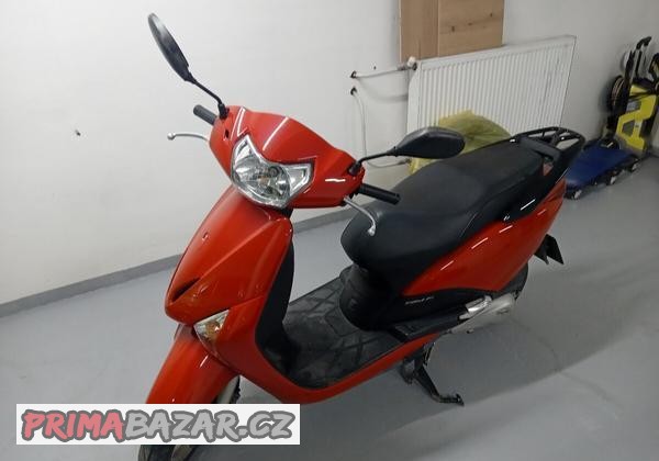 honda-lead-nhx110wh8