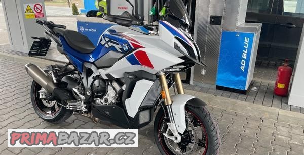 bmw-s1000xr-2021-novy-motocykl-trikolora