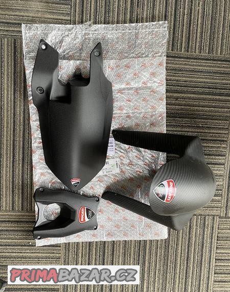 ducati-streetfighter-848-1098-carbon
