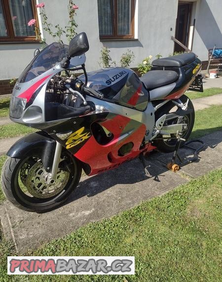 suzuki-gsx-r-600-srad