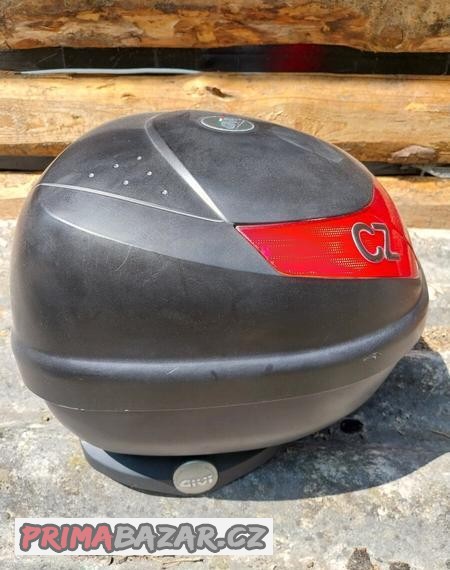 prodam-kufr-givi-30-vcetne-drzaku