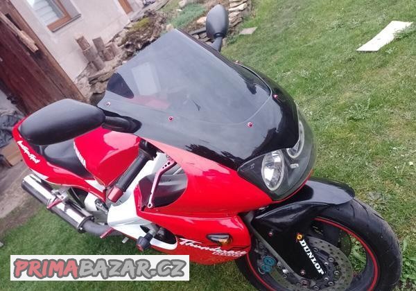 yamaha-yzf-1000r-thunderace