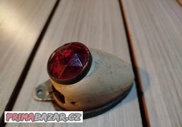 zadni-svetlo-jawa-pionyr-parez-perak-original