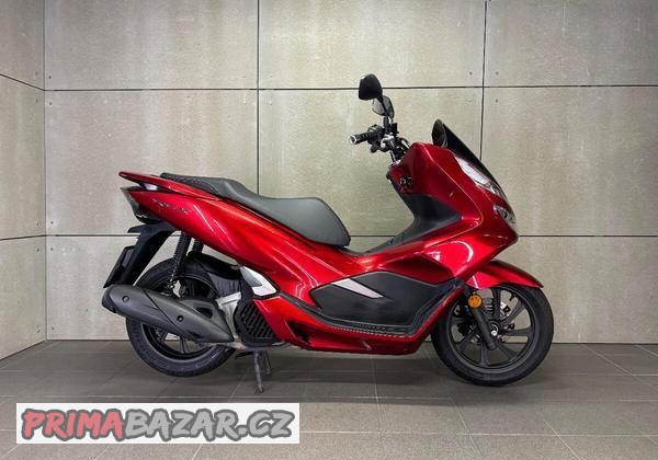 Honda PCX 125 ABS - ČR / 1. MAJ / SUPER STAV A CENA