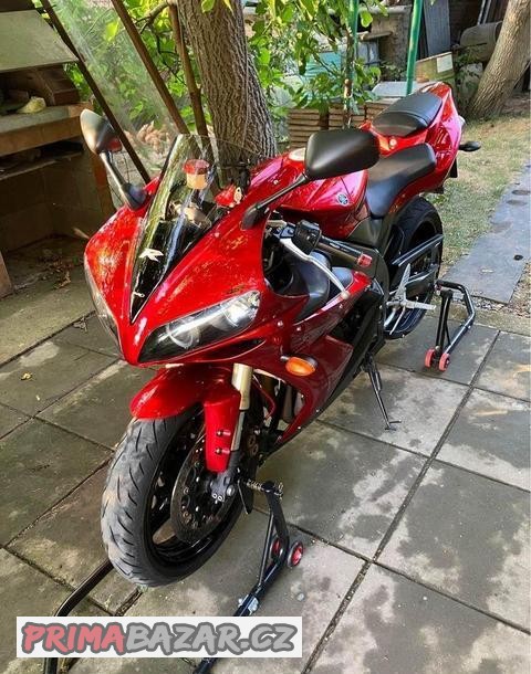 yamaha-r1-2005