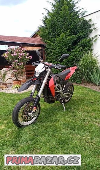aprilia-sxv-550