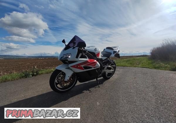 honda-cbr-1000rr-2004-firreblade