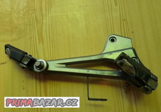 pravy-drzak-stupacek-kawasaki-er5