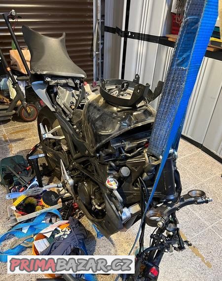 honda-cb125r