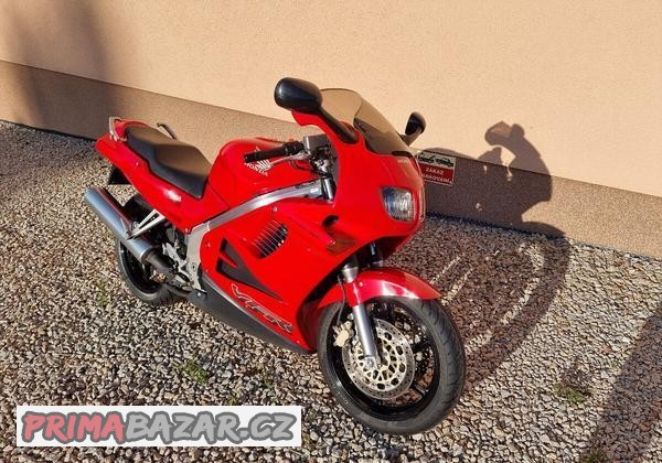 honda-vfr750