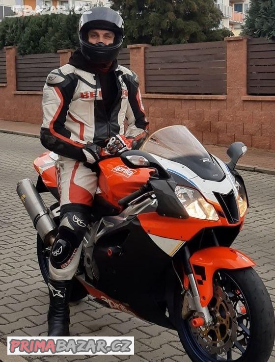 Aprilia RSV-1000 R