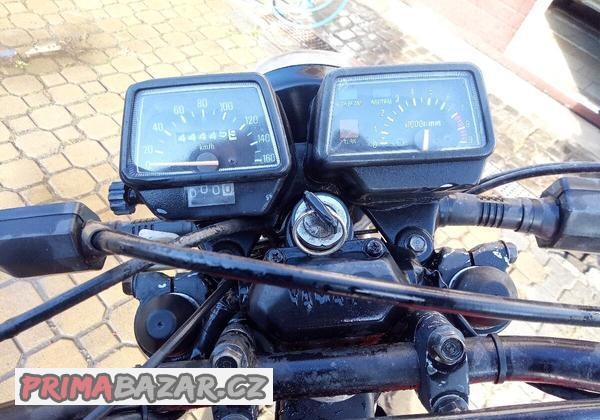 yamaha-xt-550