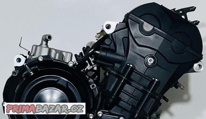 motor-triumph-daytona-675r
