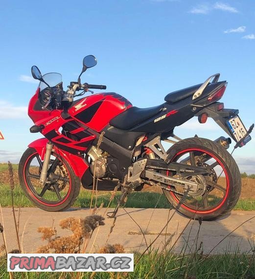 honda-cbr125r-prodano
