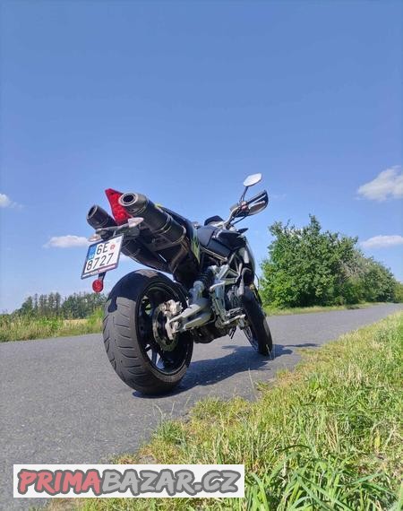 aprilia-dorsoduro-750