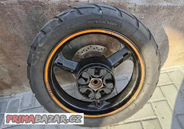 kawasaki-klv1000-zadni-kolo