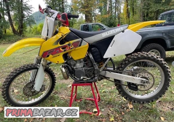 suzuki-rm250