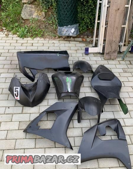 Laminátové kapoty Kawasaki ZX10R