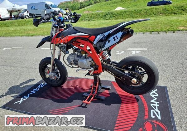 prodej-motovybavy-na-zavody