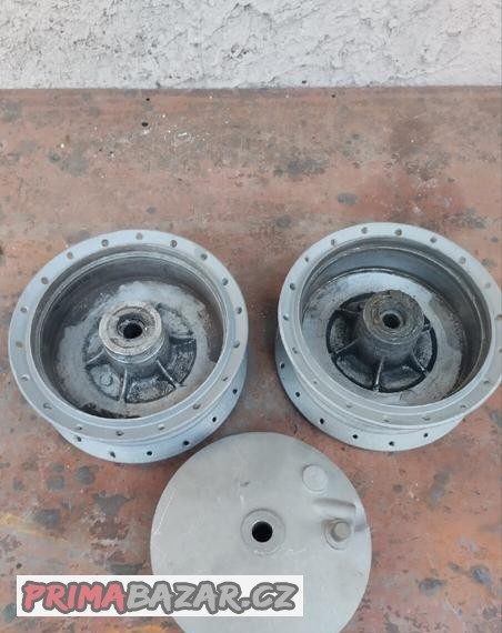 Brzdové bubny + štít Jawa pionýr 555/05