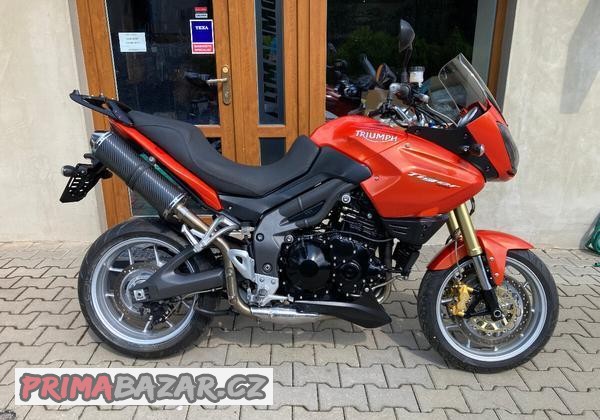triumph-tiger-1050