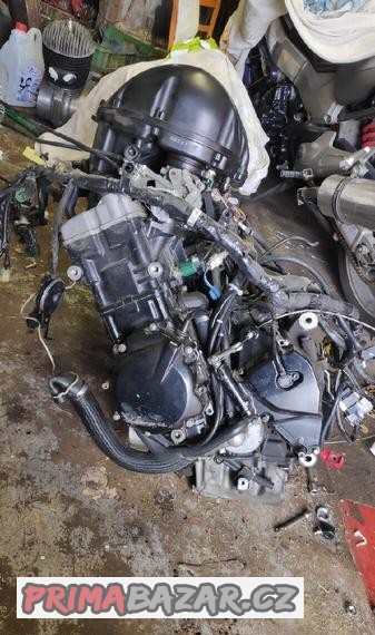 suzuki-gsr-600-dily