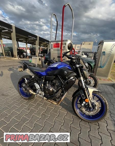 yamaha-mt-07-2017-modra-16k-najeto
