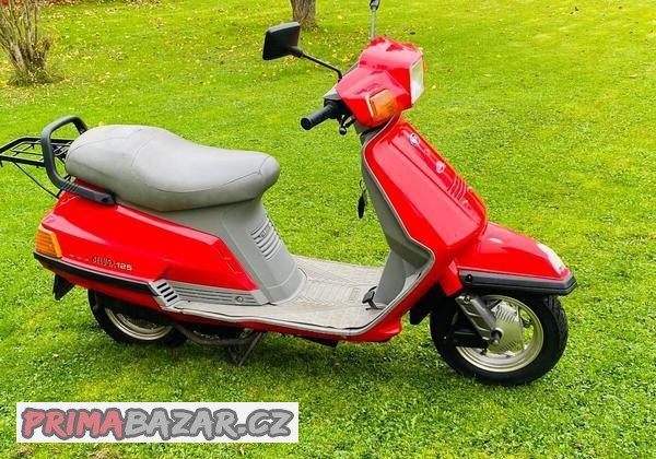 skutr-yamaha-beluga-xc-125-rok-1990