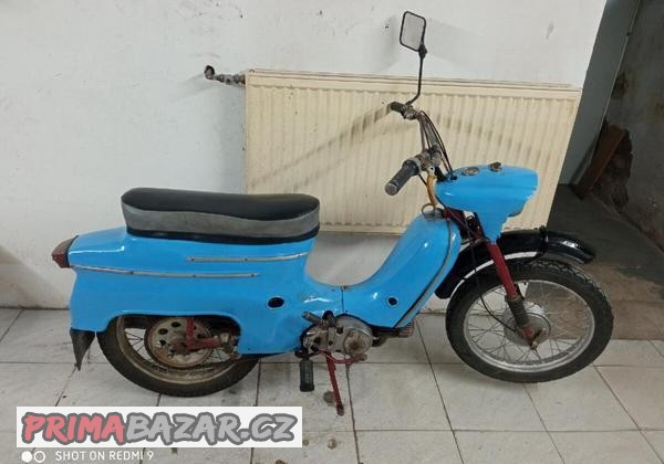 jawa-pionyr-modry