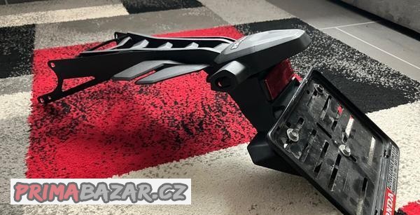 otiginalni-drzak-spz-honda-cbr-650r