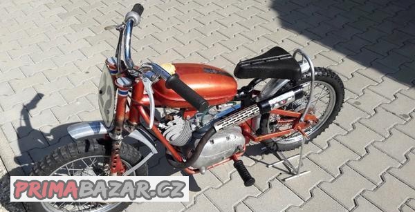 prodam-detskou-terenni-motorku