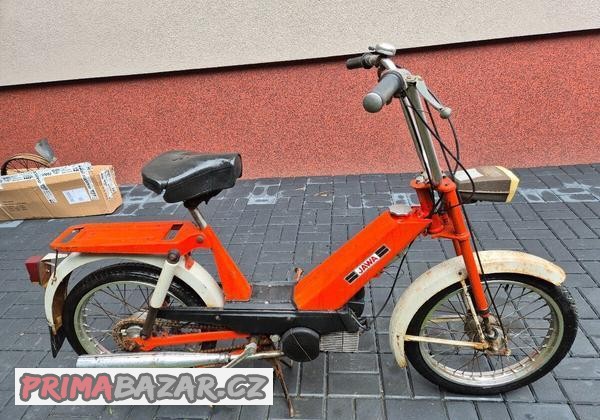babetta-207-s-kartickou-cervena-puvodni-zachovala-4