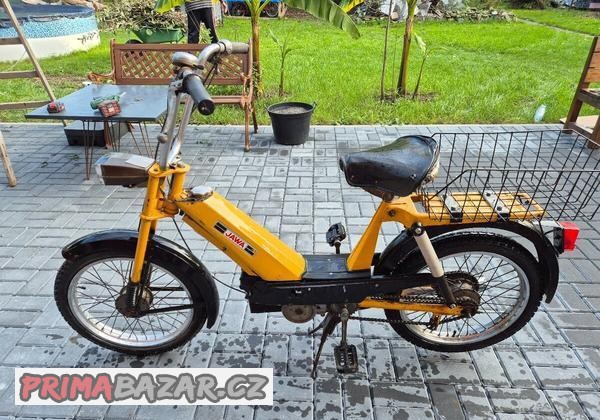 babetta-207-s-kartickou-zluta-s-prsickama-5