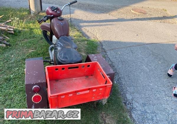 jawa-250-353-kyvacka