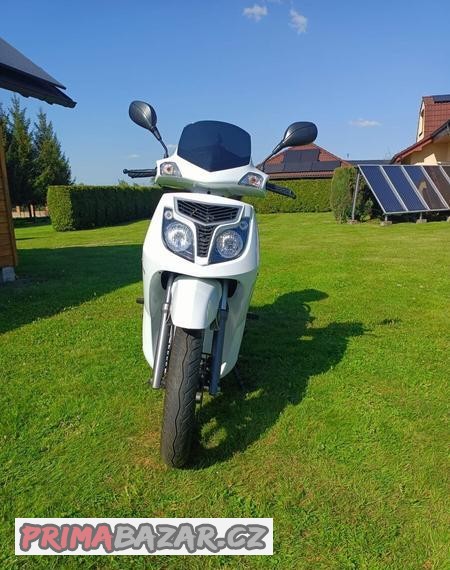 skutr-benelli