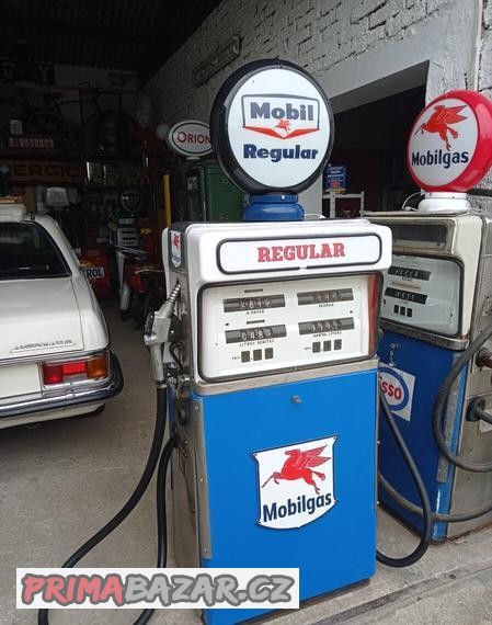 starry-benzinovy-stojan-tokheim-usa-1962-mobilgas-double