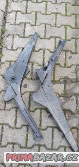 manet-korado-bocni-kryty