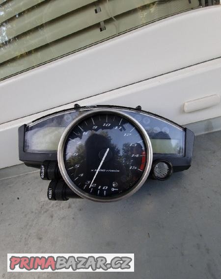 budik-yamaha-r1