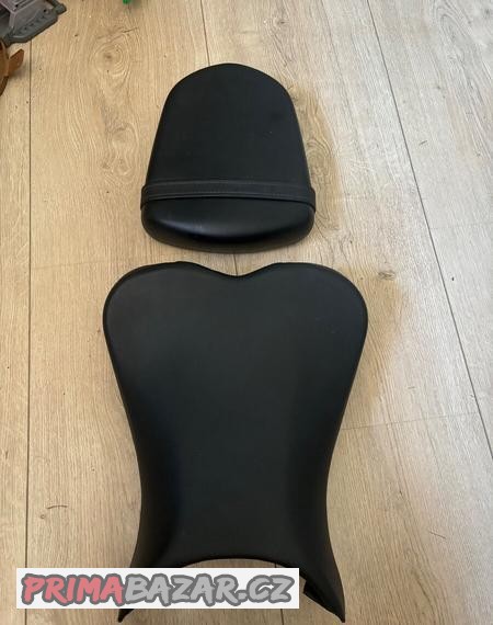 predni-a-zadni-sedlo-na-suzuki-gsxr-600-750-06-07