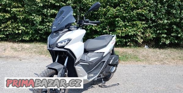 aprilia-sr-gt-200