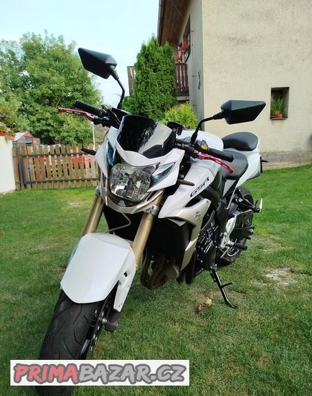 suzuki-gsr-750