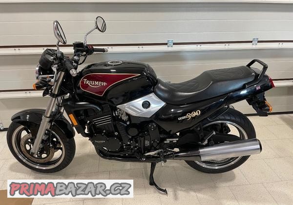 triumph-trident-900