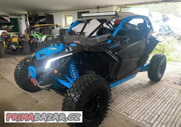 can-am-maverick-x3-xrc-turbo-vyfuk-yoshimura-se-svodem