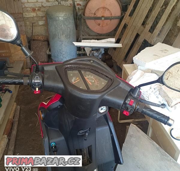 prodam-skutr-shenke-motorro-rt-125