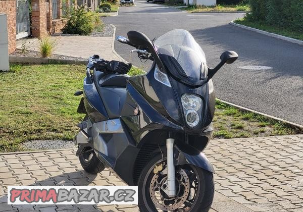 gilera-gp800